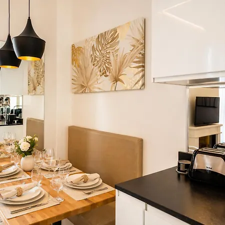 Lejlighed Palm In Bright 2 Bedroom In Center With Terrace & Ac