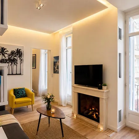 Palm In Bright 2 Bedroom In Center With Terrace & Ac Cannes